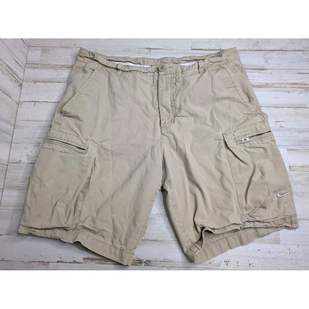 NIKE Mens Size 34 Zip Cargo Shorts Tan Cotton‎ Ripstop 613644-235 10" Inseam